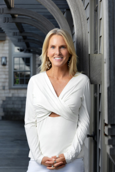 Elin Hilderbrand