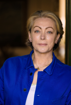 Julianne Edwards